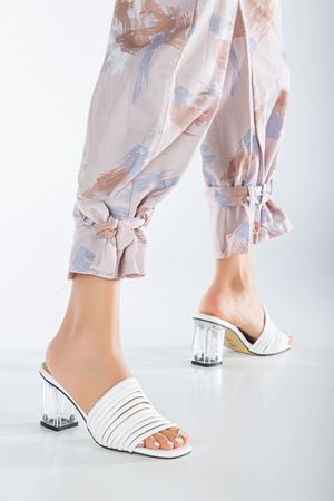 Harper Kadın Şeffaf Ökçe Topuklu Terlik Beyaz Cilt