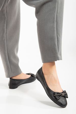 Loyan Babet Siyah Pırıltı Cilt Ayakkabı